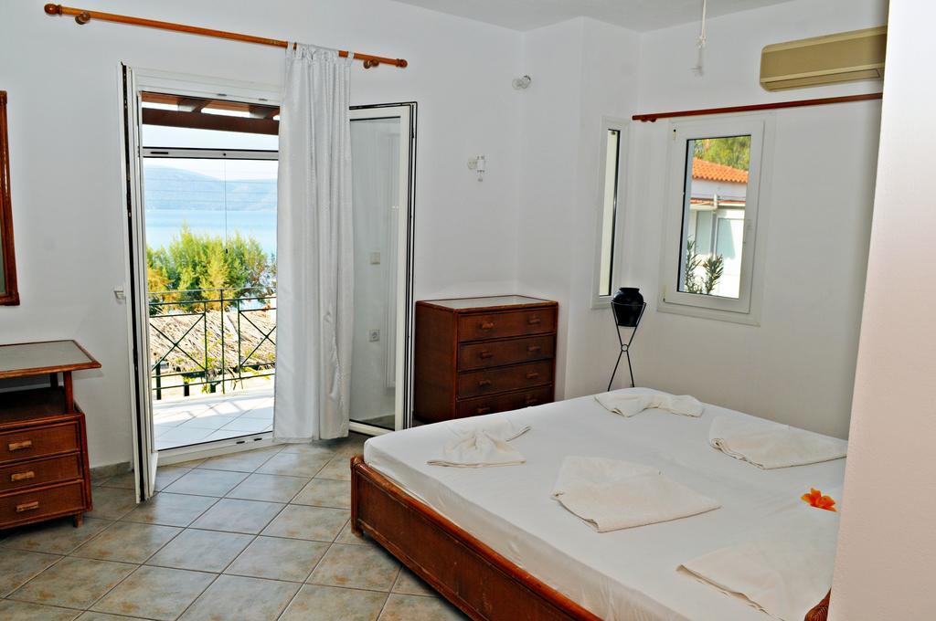 Posidonio Hotel Klima  Room photo