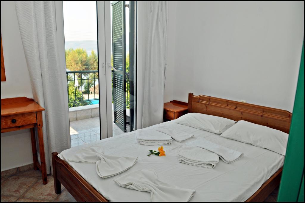 Posidonio Hotel Klima  Room photo